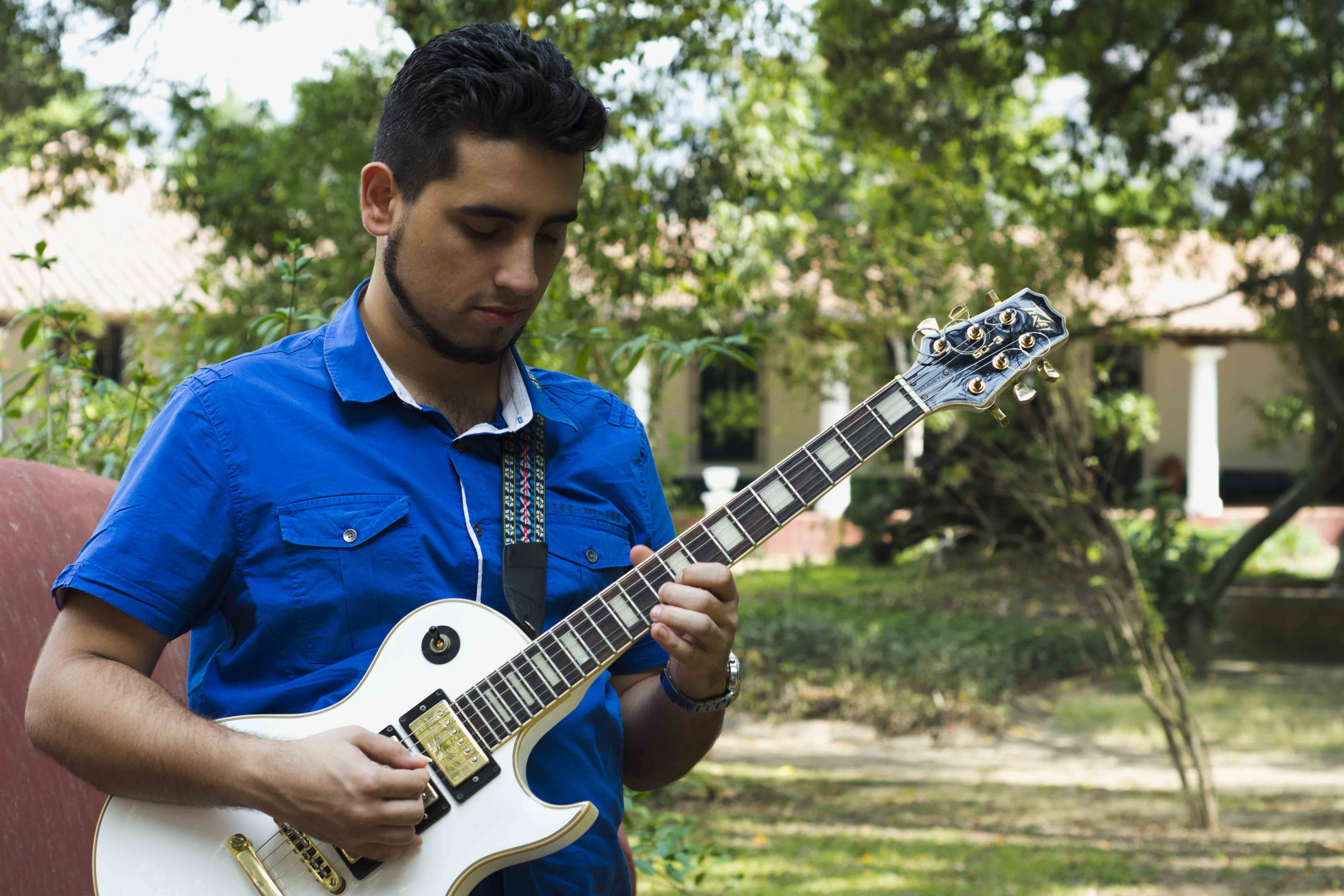 ¿Qué guitarra comprar para aprender?