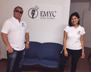 Manuel Ramos y Oriana Quintero listos para dar sus clases de canto en Elche